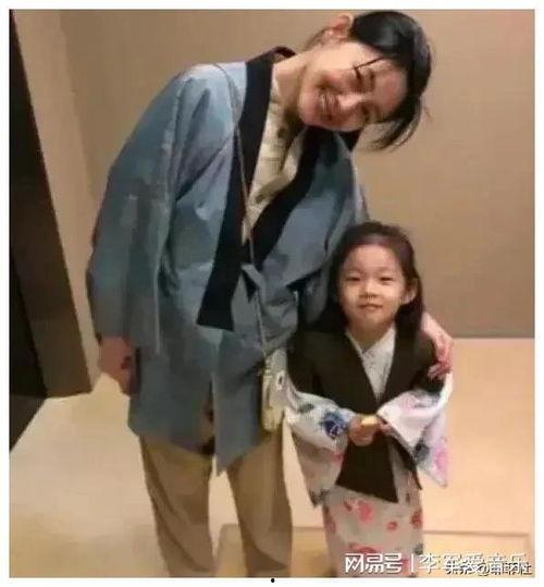 娱乐圈夫妻吃瓜爆料,揭秘明星婚姻背后的真相 第1张 娱乐圈夫妻吃瓜爆料,揭秘明星婚姻背后的真相 第1张